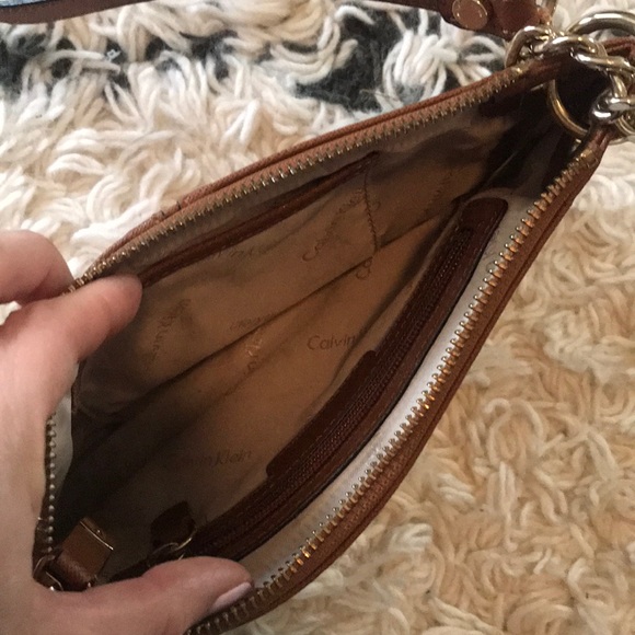 Perfect size Calvin Klein Clutch - Picture 4 of 5